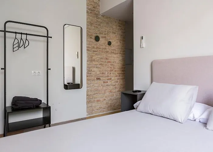 Valentin Suites